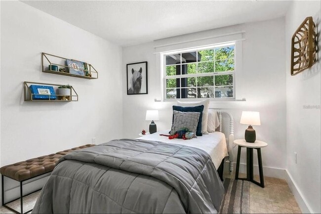 Building Photo - 301 N Fremont Ave