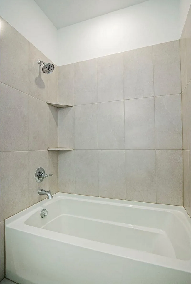 2nd Shower - 13207 Teton St