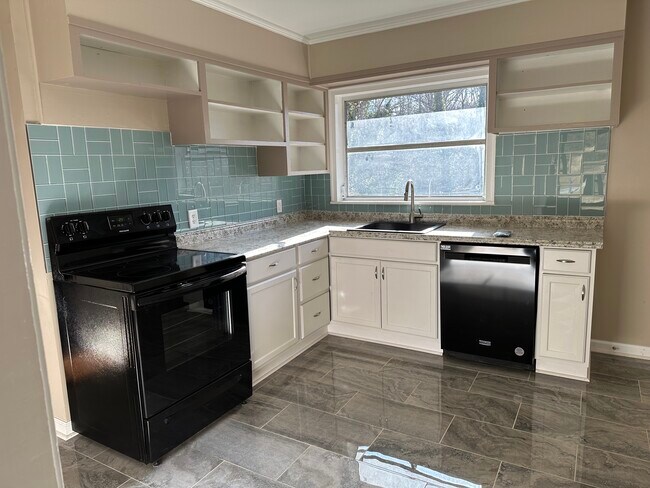 Building Photo - 741 Barron Dr
