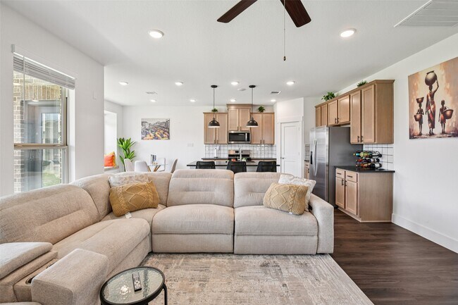 Building Photo - 4806 Sand Clouds Dr