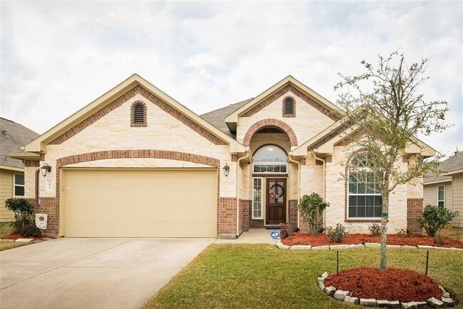Primary Photo - 25023 Diamond Ranch Dr