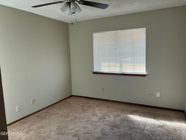 Building Photo - 2601 Jefferson Ave