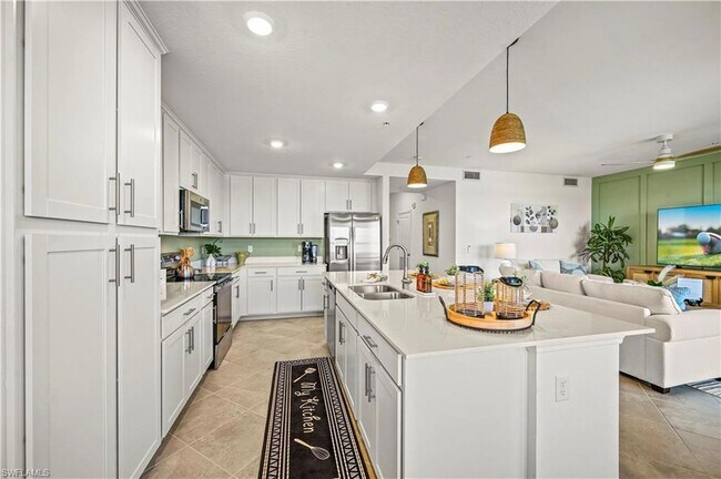 Building Photo - 15285 Green Acres Blvd