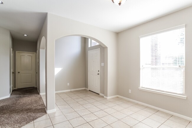 Building Photo - 22550 Stillwater Valley Ln