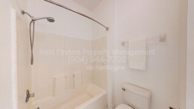 Building Photo - 10550 Baymeadows Rd