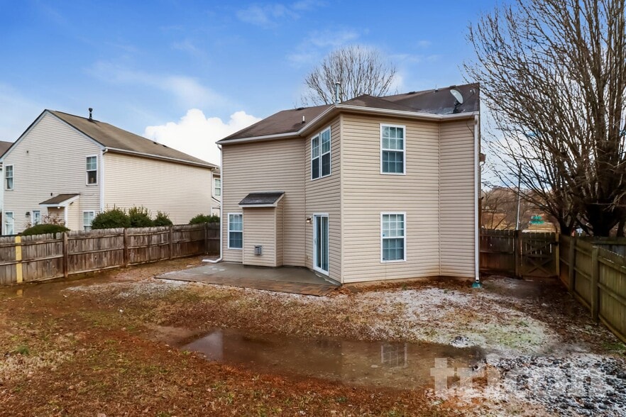 Building Photo - 1405 Matthew Allen Cir