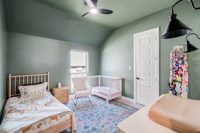Building Photo - 5439 Farm Hill Way