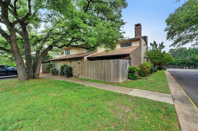 Building Photo - 4159 Steck Ave