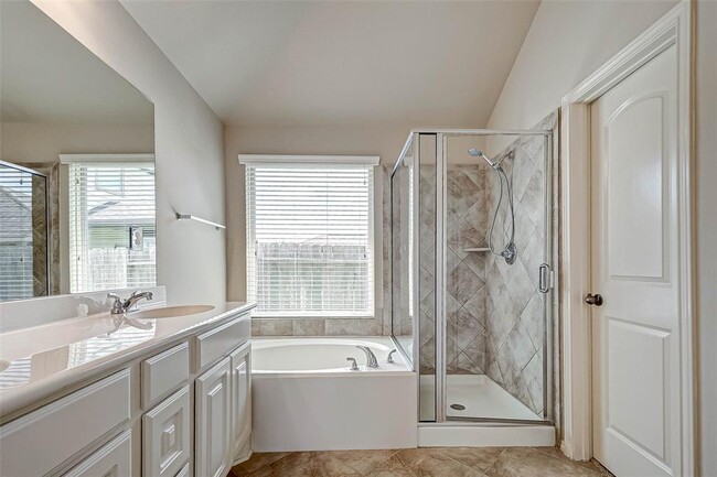 Building Photo - 27126 Postwood Manor Ct