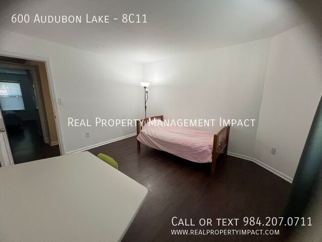 Building Photo - 600 Audubon Lake Dr
