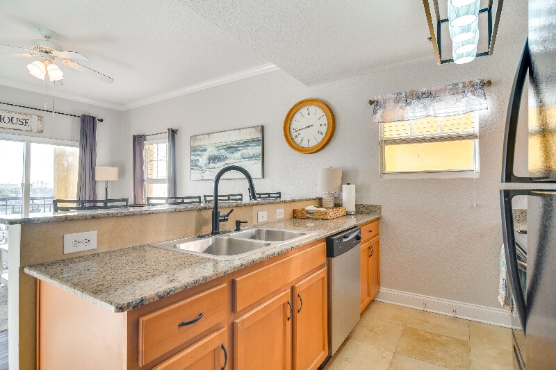 Building Photo - 10315 Gulf Blvd