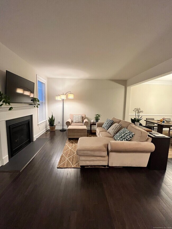 Building Photo - 11 Arrowwood Ct
