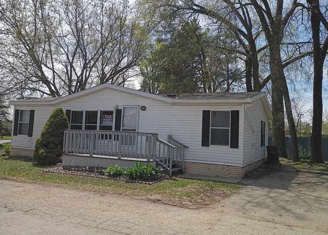 Building Photo - Dutch Mill Homes