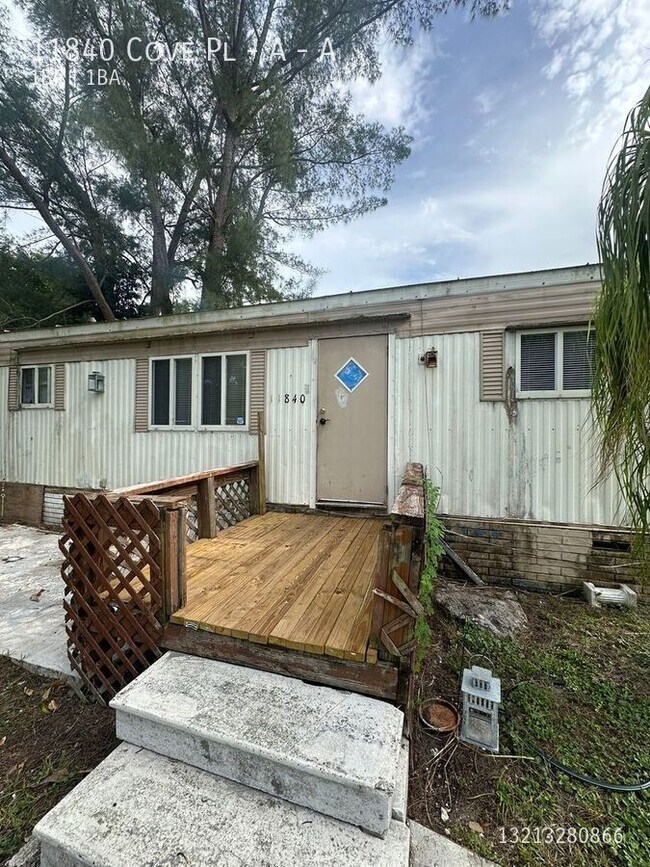 Building Photo - 11840 Cove Pl