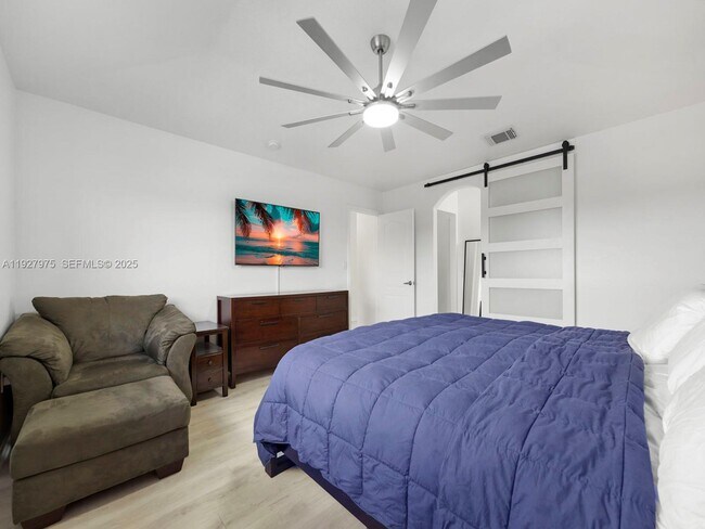 Building Photo - 12881 SW 49th Ct