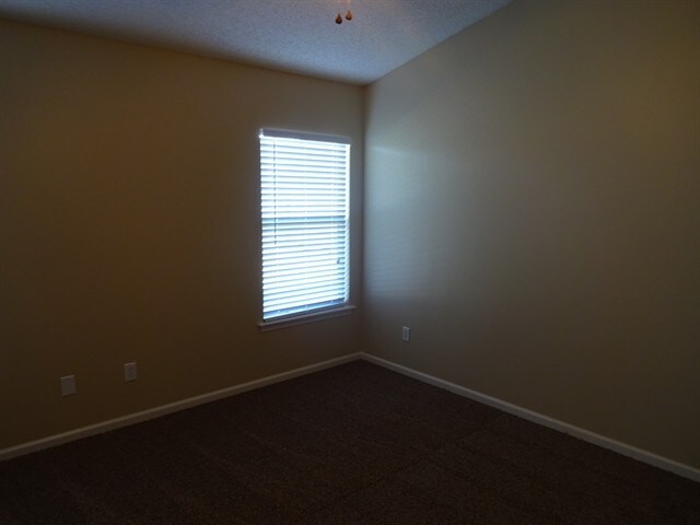 Building Photo - 3480 Waterford Oaks Dr