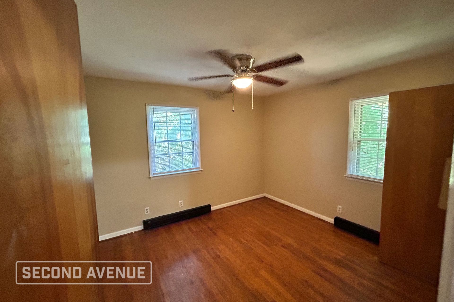 Building Photo - 296 Channing Dr