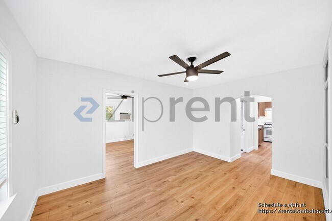 Building Photo - 5185 Olivewood Ave