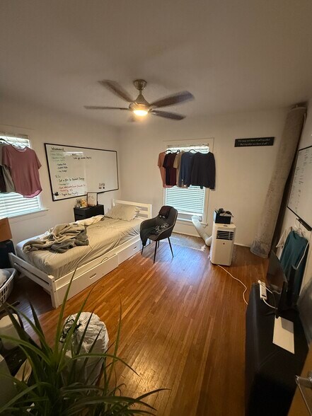 Building Photo - 4919 Klump Ave