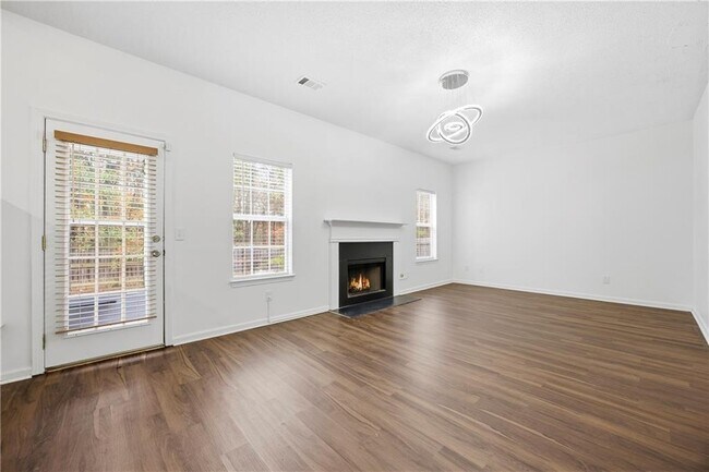 Building Photo - 3453 Cameo Ct