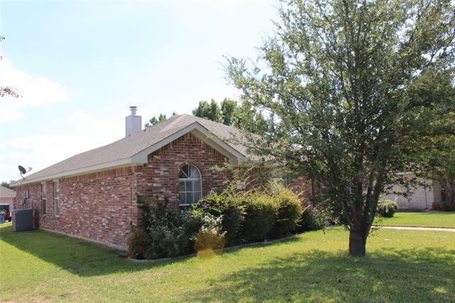 Building Photo - 7214 Maplewood Dr