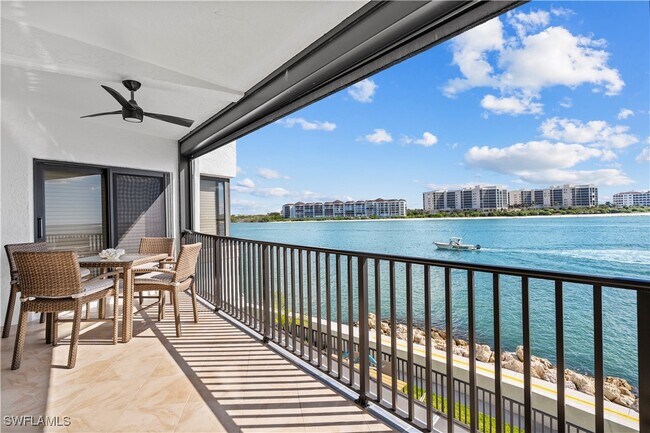 Building Photo - 524 La Peninsula Blvd