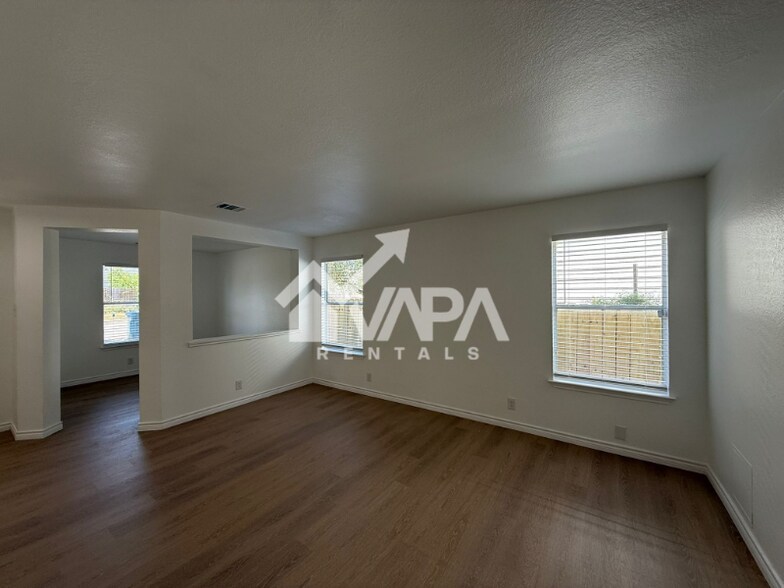 Building Photo - 7714 Hedrick Farm