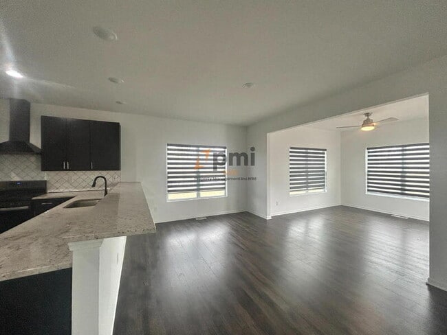 Building Photo - 5625 Burr Rdg Cir