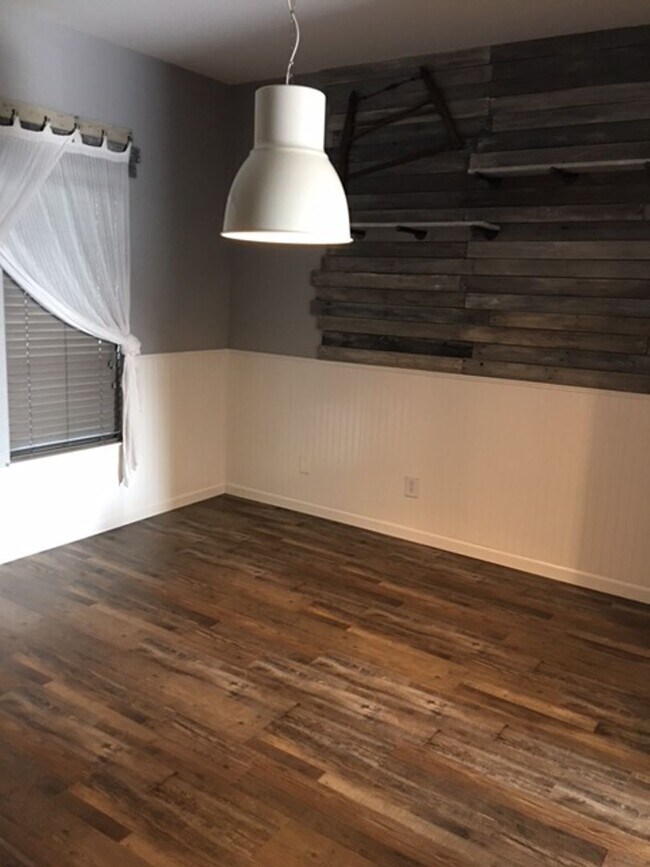 Building Photo - Beautiful 4 Bedroom Home in Marysville COM...