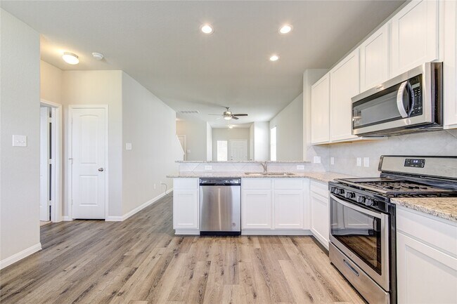 Building Photo - 2534 Sturgeon Wy