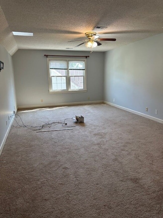 Building Photo - Spacious Home with Bonus Room, Pool & Solar Panels in Goldsboro!