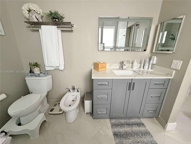 Building Photo - 8737 NW 168th Ln