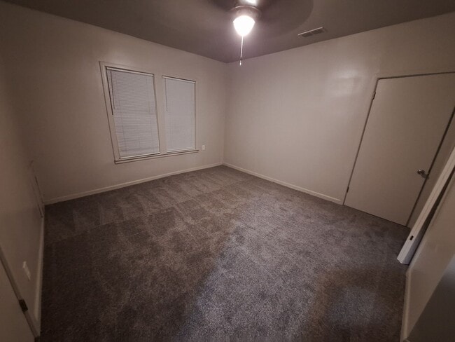 Building Photo - 1142 Grape St