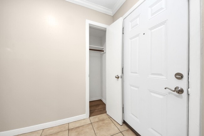 Building Photo - 4422 Nenana Dr