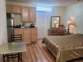 Building Photo - 331 Curie Dr