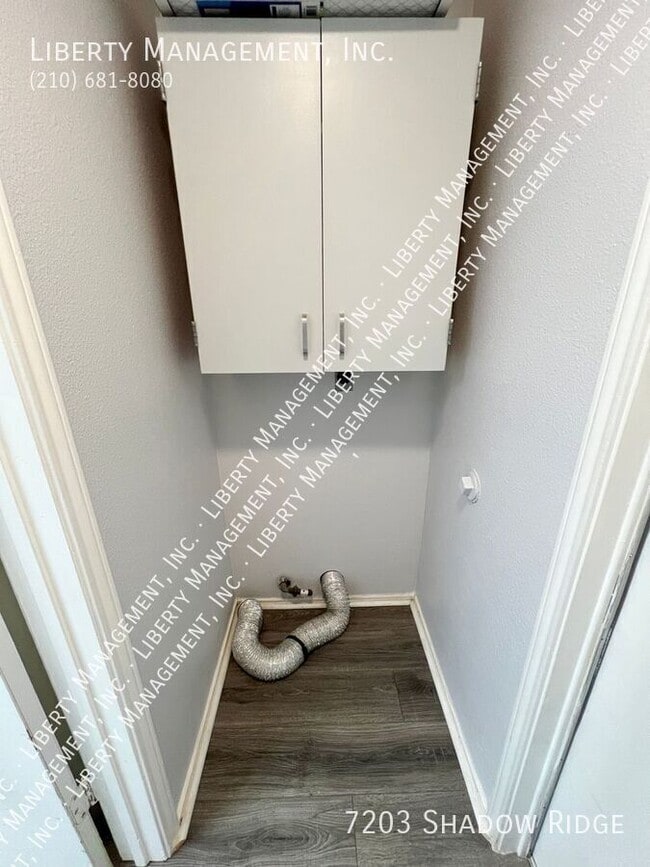 Building Photo - 7203 Shadow Ridge