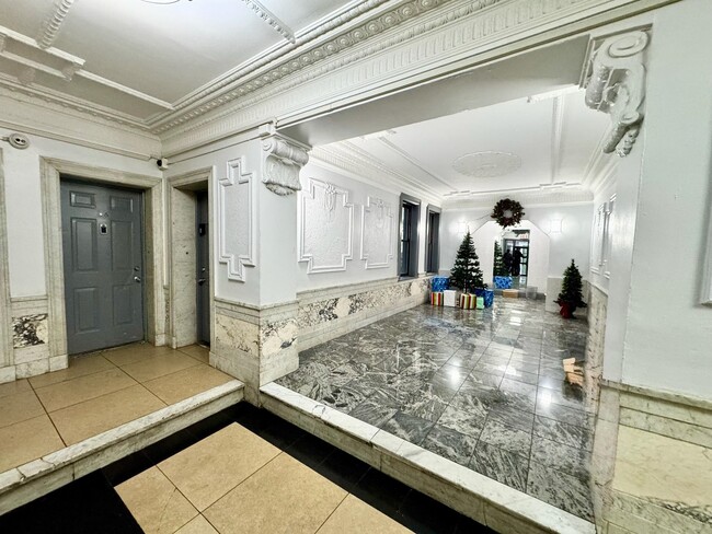 Building Photo - 275 Harrison Ave