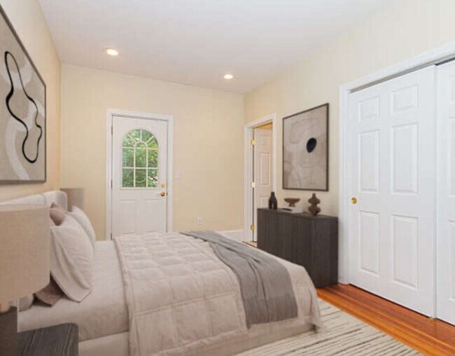 Primary Photo - 144 Minot St