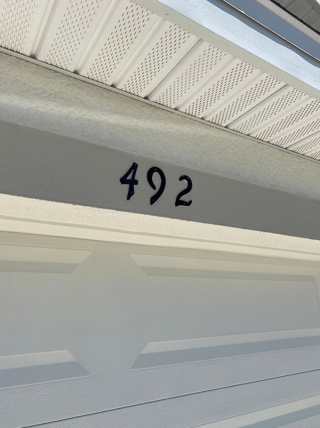 Building Photo - NOT AVAILABLE TO SHOW UNTIL MID APRIL Desirable Lake Diamond Subdivision 4/2/2 **Won't Last*