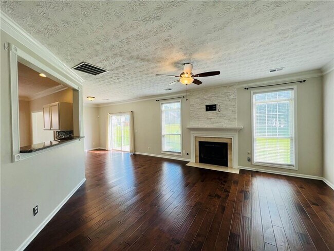 Building Photo - 156 Weatherstone Dr