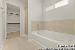 Building Photo - 919 Brown Thrasher