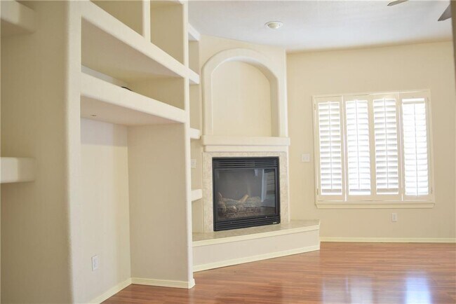 Building Photo - 6332 Franklin Vista Dr