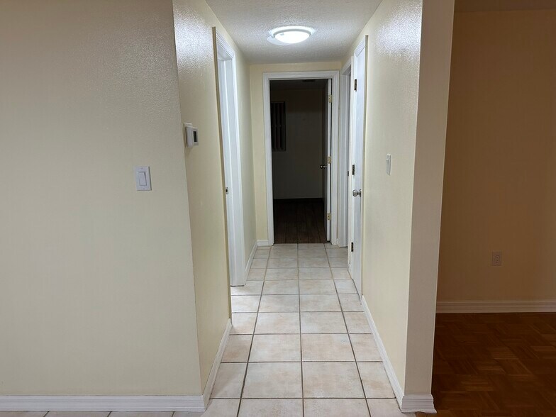 Building Photo - 10629 Cymbid Dr