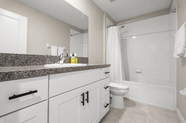Building Photo - LIKE NEW Home For Rent in Sun City!