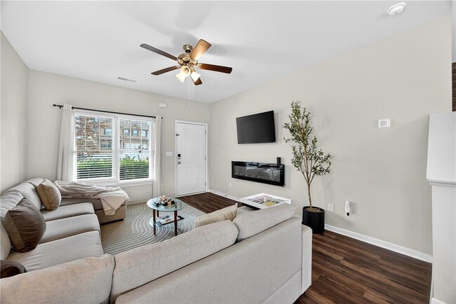 Building Photo - 11061 Shadow Ct