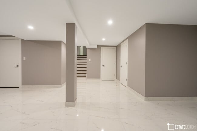 Building Photo - 12407 91st Ave