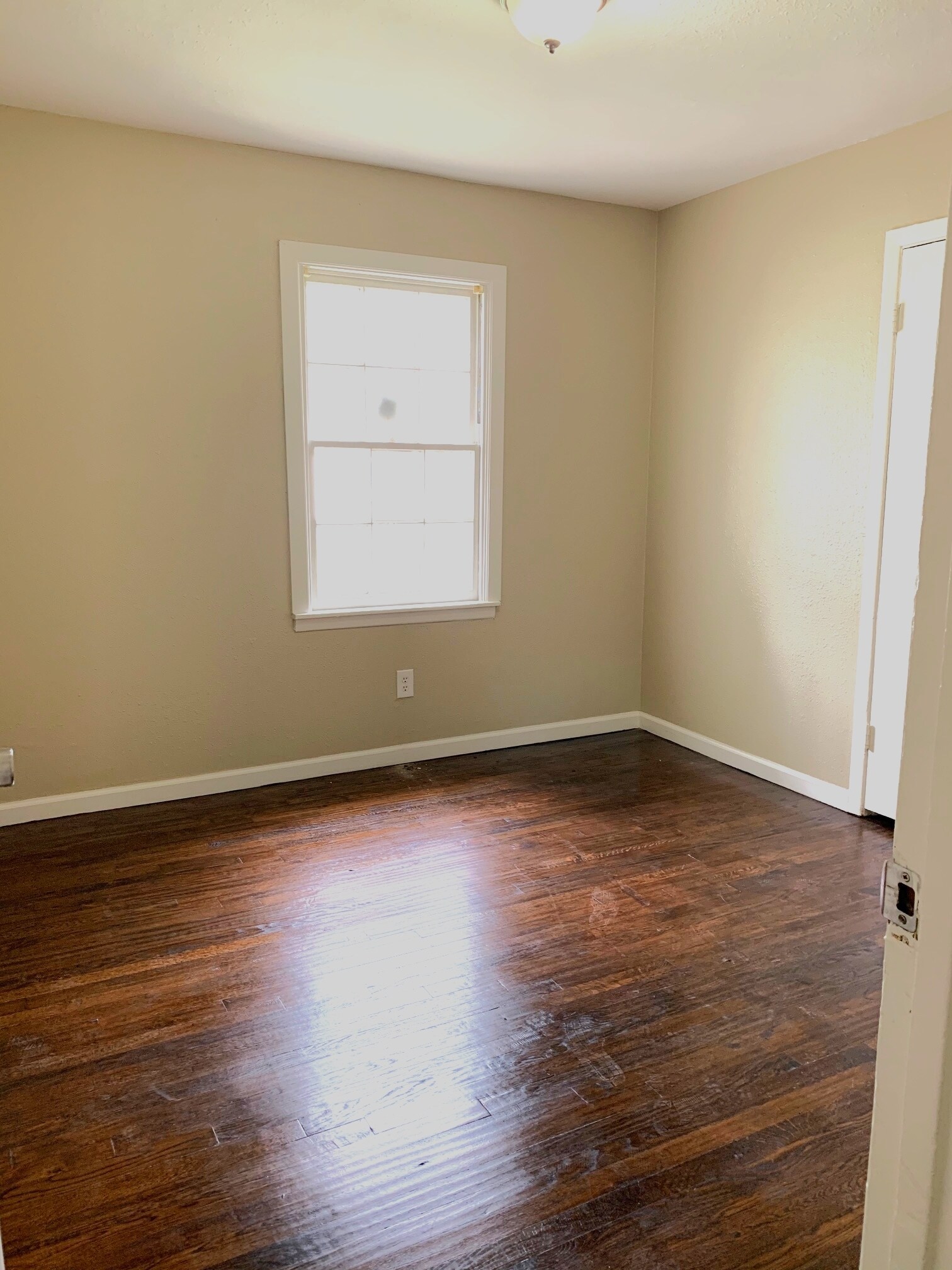 Hard wood floors in three bedrooms - 4244 Asbury Ave