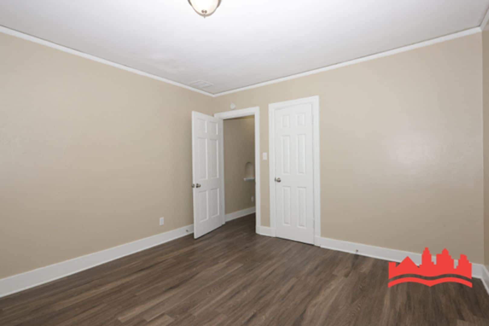 Building Photo - 2415 Arlington Ave