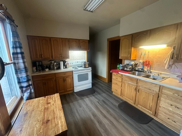 Kitchen - 426 S Franklin St