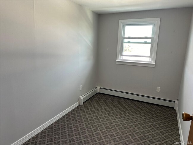 Building Photo - 360 West Dr